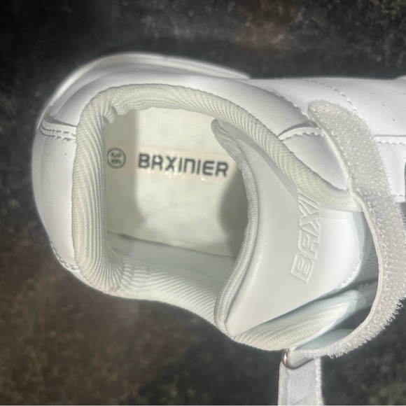 Dance shoes and cheerleading - Picture 3 of 6